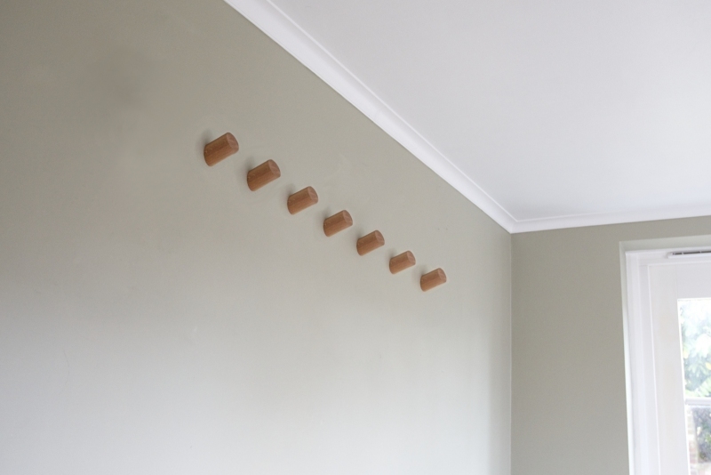 Scott Morris Furniture Round Oak Pegs